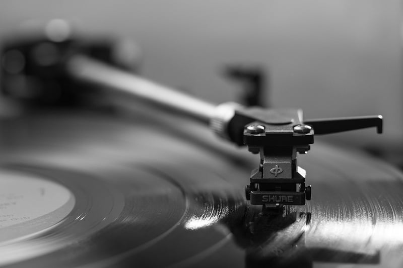 Vinyl Record Crafts
